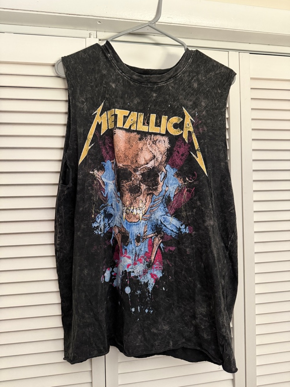 Hot Topic Black Metallica Skull Graphic Tank Top with Yellow Logo